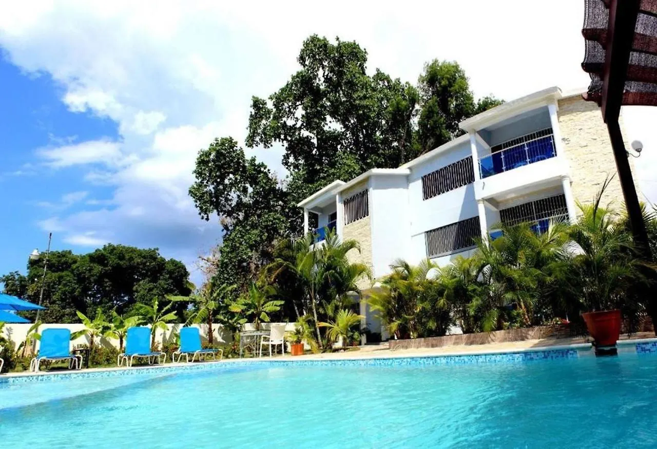 Cozy And Comfort 2Br-2Bt Apartment In Centralsosua contacts